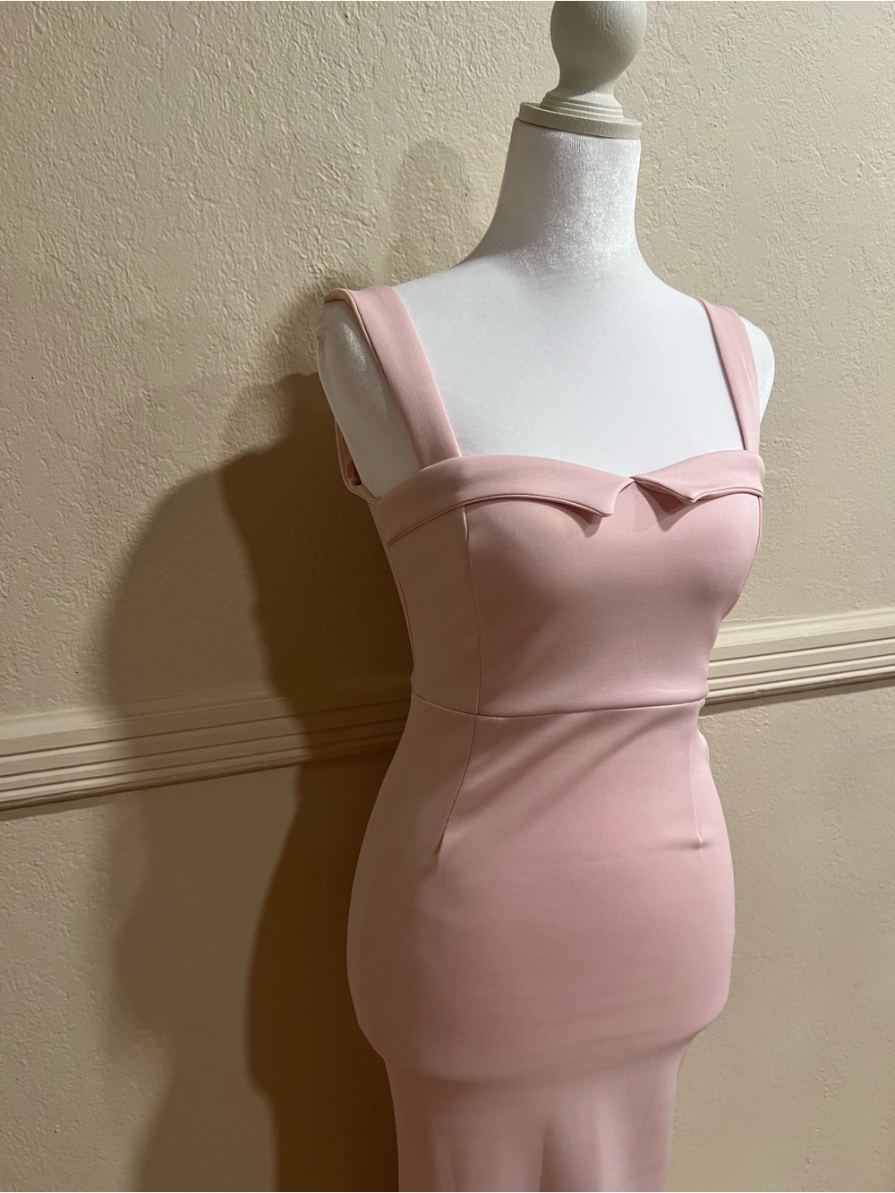 Asos Elegant Pink Maxi Dress with Sweetheart Detail - Picture 7 of 10